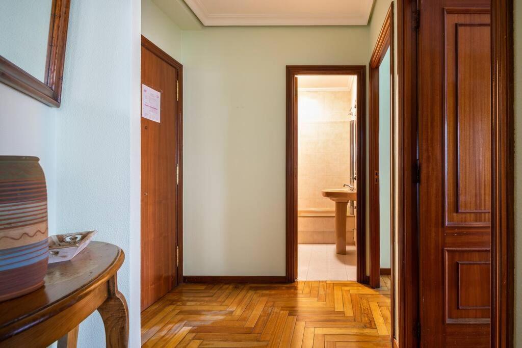 Apartamento Centro De Vigo Con Paking Gratuito Bagian luar foto